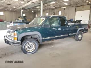 1998 Chevrolet Silverado 2500 с VIN 1GCGK29F4WE151186, выставлен на аукционе Copart как лот 81640915 с пробегом 161 330 миль миль и Чистый • Clean title. История ставок и продаж доступна на DreamBid. Изображение 1.