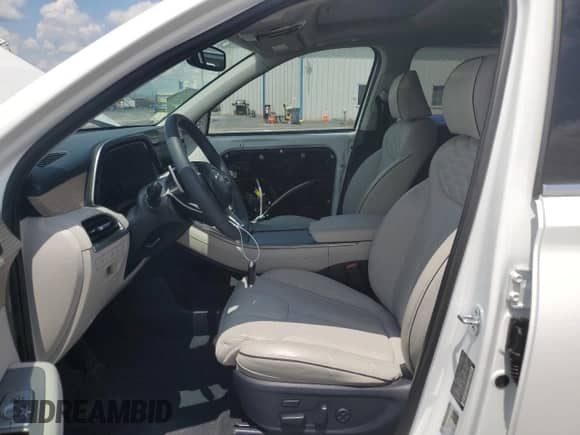 2022 Hyundai Palisade Limited с VIN KM8R5DHE8NU435120, выставлен на аукционе Copart как лот 63949334 с пробегом 13 922 миль миль и Списание • Salvage title. История ставок и продаж доступна на DreamBid. Изображение 7.