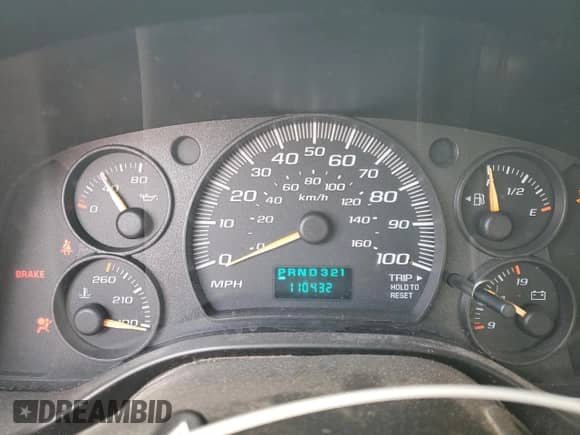 2006 Chevrolet Express Passenger with VIN 1GAHG35U761194114, listed as a Copart auction lot 55985195 with 110,432 mi miles and Salvage title. Bid and sale history available at DreamBid. Image 9.