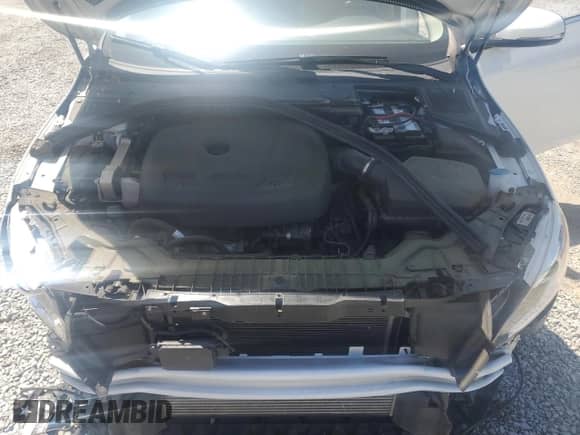 2018 Volvo S60 Inscription Platinum с VIN LYV402TMXJB160791, выставлен на аукционе Copart как лот 53376215 с пробегом 41 214 миль миль и Списание • Salvage title. История ставок и продаж доступна на DreamBid. Изображение 11.