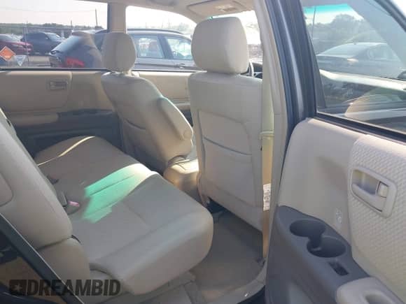 2004 Toyota Highlander with VIN JTEDP21A340037707, listed as a IAAI auction lot 42992364 with 96,786 mi miles and . Bid and sale history available at DreamBid. Image 8.