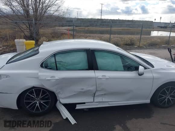 2023 Toyota Camry SE с VIN 4T1G11AK6PU813746, выставлен на аукционе IAAI как лот 41210012 с пробегом 34 717 миль миль и . История ставок и продаж доступна на DreamBid. Изображение 13.