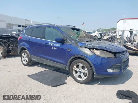 2014 Ford Escape SE with VIN 1FMCU0GX2EUE28717, listed as a IAAI auction lot 43098014 with Not provided miles and . Bid and sale history available at DreamBid. Image 1.