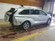 2022 Toyota Sienna Platinum с VIN 5TDESKFC6NS048507, выставлен на аукционе Copart как лот 68485875 с пробегом 57 588 миль миль и Списание • Salvage title. История ставок и продаж доступна на DreamBid. Изображение 3.