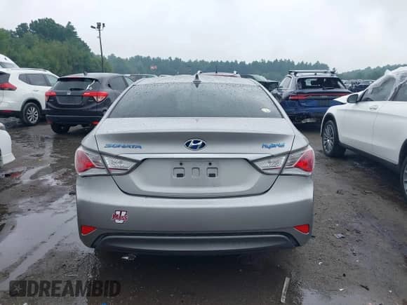 2011 Hyundai Sonata Hybrid with VIN KMHEC4A44BA004891, listed as a IAAI auction lot 42879359 with 113,962 mi miles and . Bid and sale history available at DreamBid. Image 16.