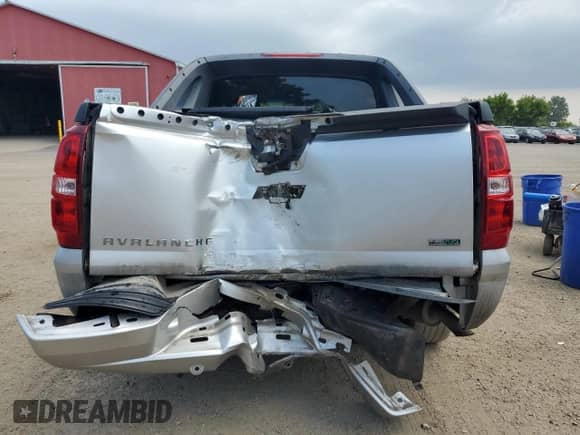2012 Chevrolet Avalanche LT with VIN 3GNTKFE72CG169606, listed as a Copart auction lot 64887675 with 175,212 mi miles and Salvage title. Bid and sale history available at DreamBid. Image 6.