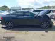 2016 Volvo S60 T5 Drive-E Premier z VIN YV126MFK0G2407087, wystawiony jako IAAI lot #43153662 z przebiegiem 60 933 mil mil oraz . Historia ofert i sprzedaży dostępna na DreamBid. Obrazek 13.