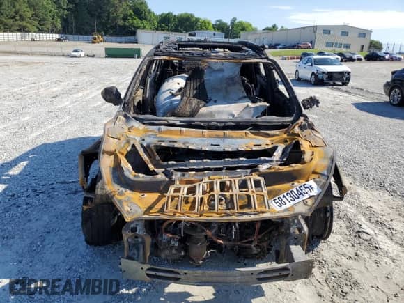 2017 Kia Sorento SXL z VIN 5XYPK4A5XHG312732, wystawiony jako Copart lot #58130455 z przebiegiem Nie podano mil oraz Nie do naprawy • Non repairable. Historia ofert i sprzedaży dostępna na DreamBid. Obrazek 5.