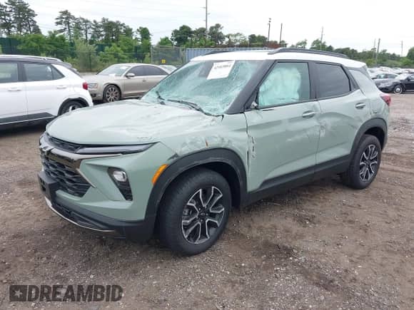 2025 Chevrolet TrailBlazer ACTIV с VIN KL79MSSL4SB156688, выставлен на аукционе IAAI как лот 42465864 с пробегом 1 327 миль миль и . История ставок и продаж доступна на DreamBid. Изображение 2.