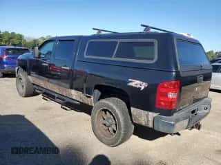 2011 Chevrolet Silverado 2500HD LT z VIN 1GC1KXC8XBF101250, wystawiony jako Copart lot #86102495 z przebiegiem 222 062 mil mil oraz Szkoda całkowita • Salvage title. Historia ofert i sprzedaży dostępna na DreamBid. Obrazek 2.