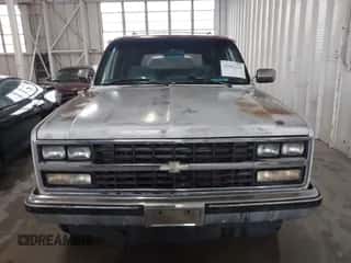 1989 Chevrolet Suburban с VIN 1GNEV16K2KF127586, выставлен на аукционе IAAI как лот 41867659 с пробегом 71 373 миль миль и . История ставок и продаж доступна на DreamBid. Изображение 6.