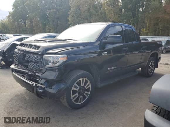 2018 Toyota Tundra SR с VIN 5TFUY5F13JX744742, выставлен на аукционе Copart как лот 86137635 с пробегом 160 355 миль миль и Списание • Salvage title. История ставок и продаж доступна на DreamBid. Изображение 1.
