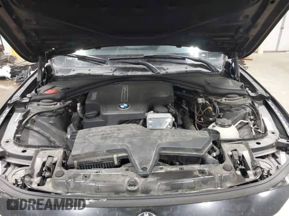 2013 BMW 3 Series 320i z VIN WBA3B1C53DK129149, wystawiony jako IAAI lot #42415125 z przebiegiem 129 114 mil mil oraz . Historia ofert i sprzedaży dostępna na DreamBid. Obrazek 10.