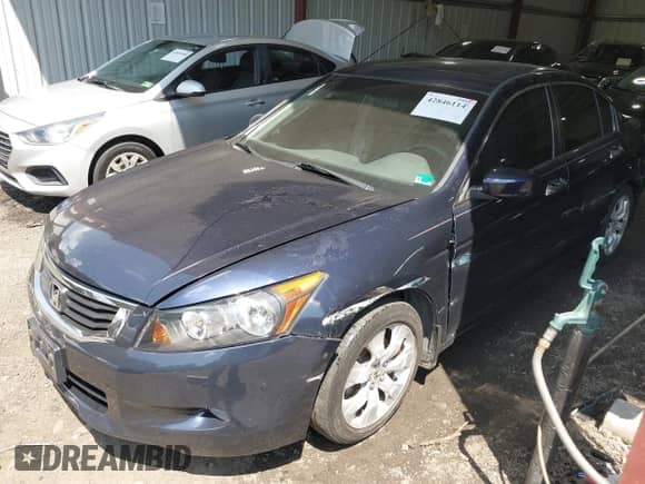 2008 Honda Accord EX with VIN 1HGCP36738A070999, listed as a IAAI auction lot 42846114 with 114,254 mi miles and . Bid and sale history available at DreamBid. Image 2.