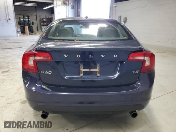 2013 Volvo S60 T5 с VIN YV1612FH8D2201410, выставлен на аукционе Copart как лот 80639855 с пробегом 70 402 миль миль и Чистый • Clean title. История ставок и продаж доступна на DreamBid. Изображение 6.