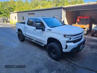 2019 Chevrolet Silverado 1500 RST with VIN 1GCUYEED6KZ156948, listed as a Copart auction lot 84866065 with 58,243 mi miles and Salvage title. Bid and sale history available at DreamBid. Image 1.