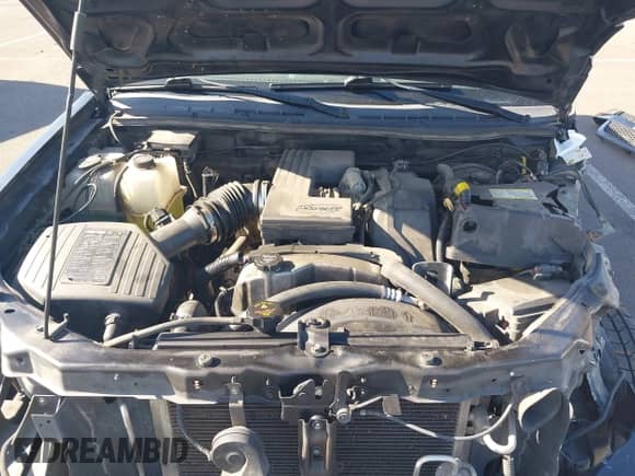 2011 Chevrolet Colorado 1LT z VIN 1GCHTCFE2B8115945, wystawiony jako IAAI lot #42314389 z przebiegiem 250 571 mil mil oraz . Historia ofert i sprzedaży dostępna na DreamBid. Obrazek 10.