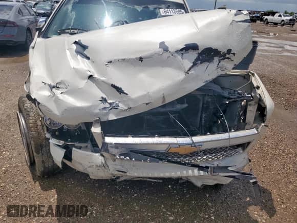 2011 Chevrolet Tahoe LTZ z VIN 1GNSCCE05BR399147, wystawiony jako Copart lot #64113585 z przebiegiem Nie podano mil oraz Szkoda całkowita • Salvage title. Historia ofert i sprzedaży dostępna na DreamBid. Obrazek 12.