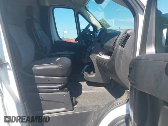 2023 Ram ProMaster Cargo с VIN 3C6LRVDG8PE588147, выставлен на аукционе IAAI как лот 43066375 с пробегом 45 496 миль миль и . История ставок и продаж доступна на DreamBid. Изображение 5.