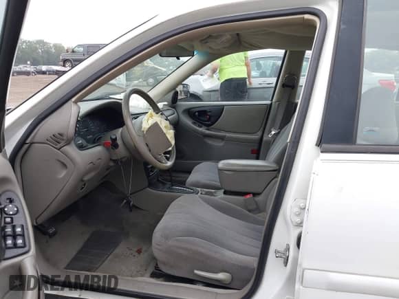 2005 Chevrolet Malibu Classic с VIN 1G1ND52F55M138148, выставлен на аукционе IAAI как лот 42845730 с пробегом 129 100 миль миль и . История ставок и продаж доступна на DreamBid. Изображение 5.