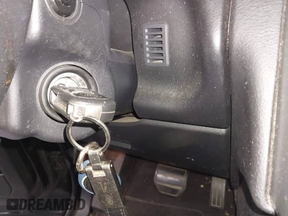 2008 Land Rover Range Rover Sport SC with VIN SALSH23458A121410, listed as a IAAI auction lot 42388011 with 101,101 mi miles and . Bid and sale history available at DreamBid. Image 11.