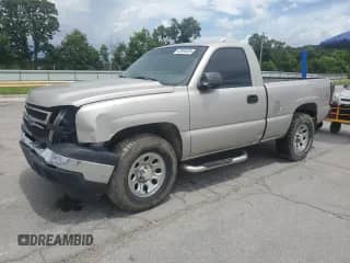2006 Chevrolet Silverado 1500 Work Truck с VIN 3GCEK14V06G190270, выставлен на аукционе Copart как лот 62865225 с пробегом 110 847 миль миль и Списание • Salvage title. История ставок и продаж доступна на DreamBid. Изображение 1.