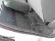 2004 Chevrolet Silverado 1500 LS z VIN 1GCEC14T04Z207142, wystawiony jako IAAI lot #43287067 z przebiegiem 177 529 mil mil oraz . Historia ofert i sprzedaży dostępna na DreamBid. Obrazek 8.