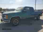 1997 GMC Sierra 1500 z VIN 1GTEC19R9VE510927, wystawiony jako Copart lot #50908545 z przebiegiem 213 770 mil mil oraz Czysty tytuł • Clean title. Historia ofert i sprzedaży dostępna na DreamBid. Obrazek 1.
