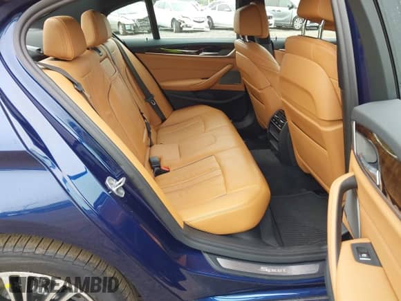 2019 BMW 5 Series 530i xDrive with VIN WBAJA7C57KWW20522, listed as a IAAI auction lot 42351987 with 61,474 mi miles and . Bid and sale history available at DreamBid. Image 8.