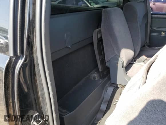 2002 GMC Sierra 1500 SLE с VIN 1GTEK14TX2Z233635, выставлен на аукционе Copart как лот 64238395 с пробегом 127 019 миль миль и Списание • Salvage title. История ставок и продаж доступна на DreamBid. Изображение 10.