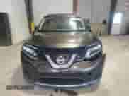 2015 Nissan Rogue SL z VIN 5N1AT2MV7FC898144, wystawiony jako Copart lot #71870485 z przebiegiem 131 526 mil mil oraz Czysty tytuł • Clean title. Historia ofert i sprzedaży dostępna na DreamBid. Obrazek 5.