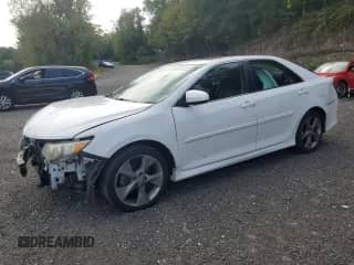 2014 Toyota Camry L с VIN 4T1BF1FK2EU309826, выставлен на аукционе Copart как лот 81091395 с пробегом 109 051 миль миль и Списание • Salvage title. История ставок и продаж доступна на DreamBid. Изображение 1.
