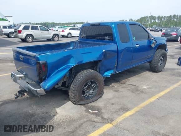 2009 Chevrolet Colorado z VIN 1GCDS19L998118769, wystawiony jako IAAI lot #42070345 z przebiegiem 189 434 mil mil oraz . Historia ofert i sprzedaży dostępna na DreamBid. Obrazek 4.