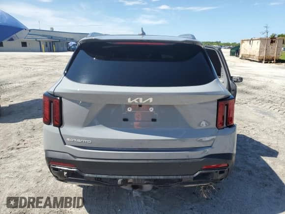 2025 Kia Sorento EX с VIN 5XYRH4JF2SG336739, выставлен на аукционе Copart как лот 62343515 с пробегом 12 531 миль миль и На запчасти • Non repairable. История ставок и продаж доступна на DreamBid. Изображение 6.