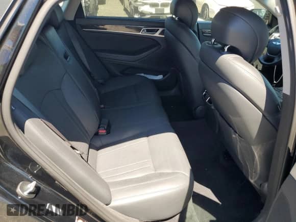 2015 Hyundai Genesis 3.8L с VIN KMHGN4JE2FU097037, выставлен на аукционе Copart как лот 59805623 с пробегом 38 037 миль миль и . История ставок и продаж доступна на DreamBid. Изображение 11.