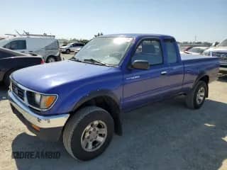 1995 Toyota Tacoma z VIN 4TAUN73C8SZ064203, wystawiony jako Copart lot #58985715 z przebiegiem 278 232 mil mil oraz Czysty tytuł • Clean title. Historia ofert i sprzedaży dostępna na DreamBid. Obrazek 1.