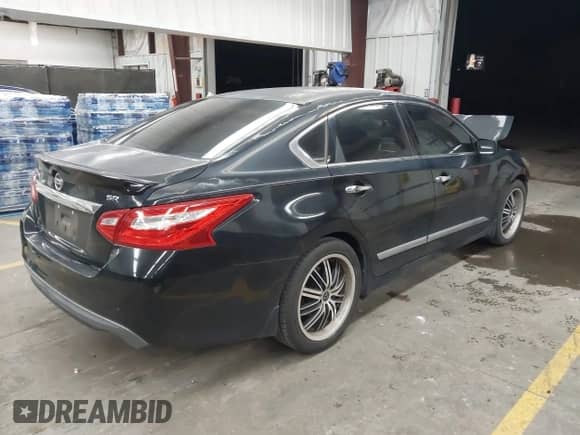 2016 Nissan Altima SR z VIN 1N4AL3AP7GC119655, wystawiony jako IAAI lot #43090520 z przebiegiem Nie podano mil oraz . Historia ofert i sprzedaży dostępna na DreamBid. Obrazek 4.