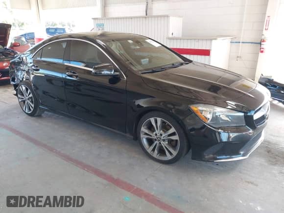 2017 Mercedes-Benz CLA 250 с VIN WDDSJ4EB3HN438300, выставлен на аукционе IAAI как лот 42957522 с пробегом 118 898 миль миль и . История ставок и продаж доступна на DreamBid. Изображение 1.