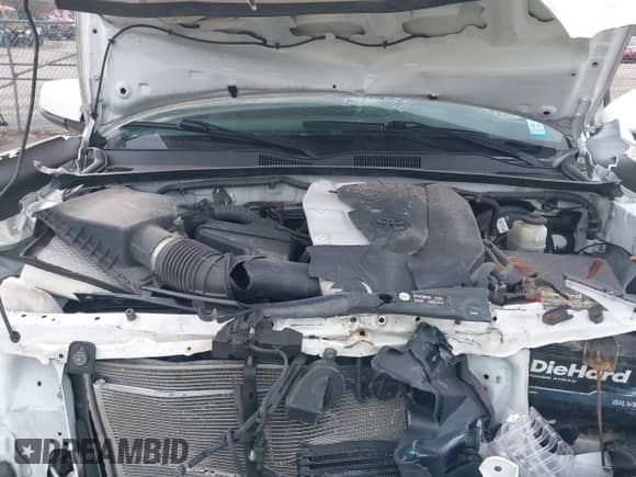 2017 Toyota Tacoma SR5 с VIN 3TMCZ5AN3HM106655, выставлен на аукционе IAAI как лот 41838777 с пробегом 63 740 миль миль и . История ставок и продаж доступна на DreamBid. Изображение 10.