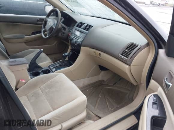 2006 Honda Accord LX SE with VIN 1HGCM56326A153564, listed as a IAAI auction lot 43574920 with 236,054 mi miles and . Bid and sale history available at DreamBid. Image 5.