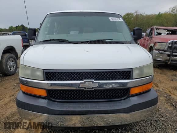 2005 Chevrolet Express Passenger с VIN 1GAHG39U351116163, выставлен на аукционе Copart как лот 51605745 с пробегом 139 372 миль миль и Чистый • Clean title. История ставок и продаж доступна на DreamBid. Изображение 5.