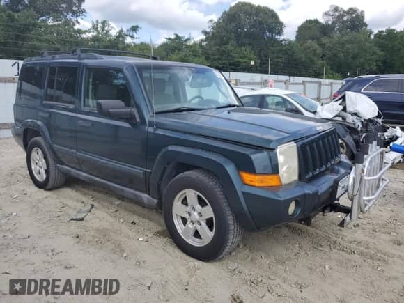 2006 Jeep Commander z VIN 1J8HG48K56C104463, wystawiony jako Copart lot #67740515 z przebiegiem 100 019 mil mil oraz Szkoda całkowita • Salvage title. Historia ofert i sprzedaży dostępna na DreamBid. Obrazek 4.