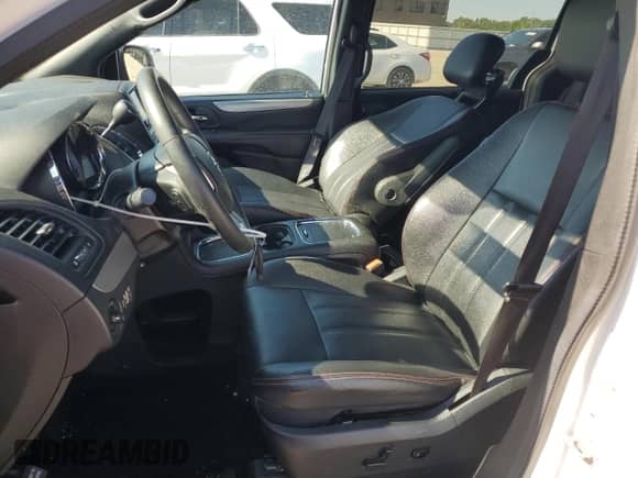 2019 Dodge Grand Caravan GT with VIN 2C4RDGEG9KR674036, listed as a Copart auction lot 63219285 with 54,463 mi miles and Salvage title. Bid and sale history available at DreamBid. Image 7.