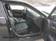 2015 Chrysler 300 Limited z VIN 2C3CCARG2FH849534, wystawiony jako IAAI lot #43426030 z przebiegiem 200 891 mil mil oraz . Historia ofert i sprzedaży dostępna na DreamBid. Obrazek 5.