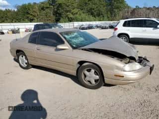 1998 Chevrolet Monte Carlo LS z VIN 2G1WW12M0W9214010, wystawiony jako Copart lot #76815584 z przebiegiem 59 074 mil mil oraz Szkoda całkowita • Salvage title. Historia ofert i sprzedaży dostępna na DreamBid. Obrazek 4.