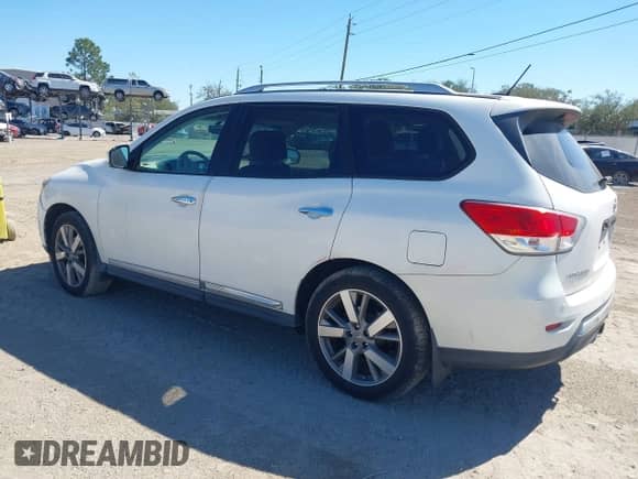 2013 Nissan Pathfinder SV with VIN 5N1AR2MN5DC676424, listed as a IAAI auction lot 41601271 with 155,569 mi miles and . Bid and sale history available at DreamBid. Image 3.