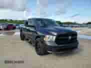 2018 Ram 1500 Tradesman z VIN 1C6RR6FG5JS193425, wystawiony jako Copart lot #67770635 z przebiegiem 118 450 mil mil oraz Szkoda całkowita • Salvage title. Historia ofert i sprzedaży dostępna na DreamBid. Obrazek 13.