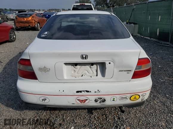 1994 Honda Accord LX z VIN 1HGCD5630RA101127, wystawiony jako Copart lot #88433545 z przebiegiem 201 402 mil mil oraz Szkoda całkowita • Salvage title. Historia ofert i sprzedaży dostępna na DreamBid. Obrazek 6.