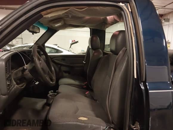 2007 GMC Sierra 1500 Work Truck с VIN 3GTEC14X57G225420, выставлен на аукционе IAAI как лот 42628210 с пробегом 171 649 миль миль и . История ставок и продаж доступна на DreamBid. Изображение 8.