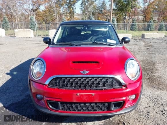 2013 MINI Hardtop S with VIN WMWSV3C56DT394690, listed as a IAAI auction lot 43551471 with 55,958 mi miles and . Bid and sale history available at DreamBid. Image 6.